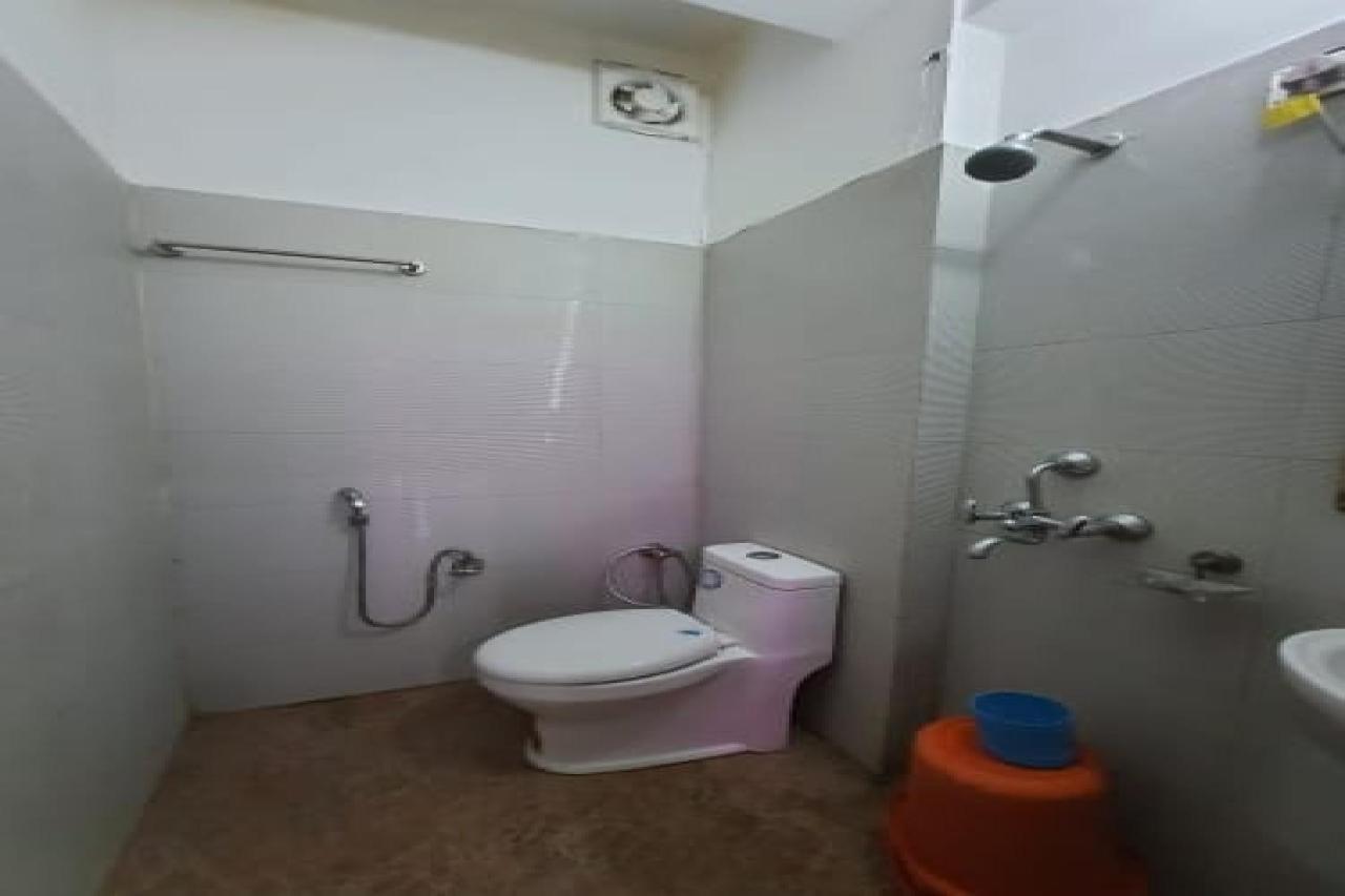 Oyo 83936 Chaudhary Guest House Bulandshahr Bagian luar foto
